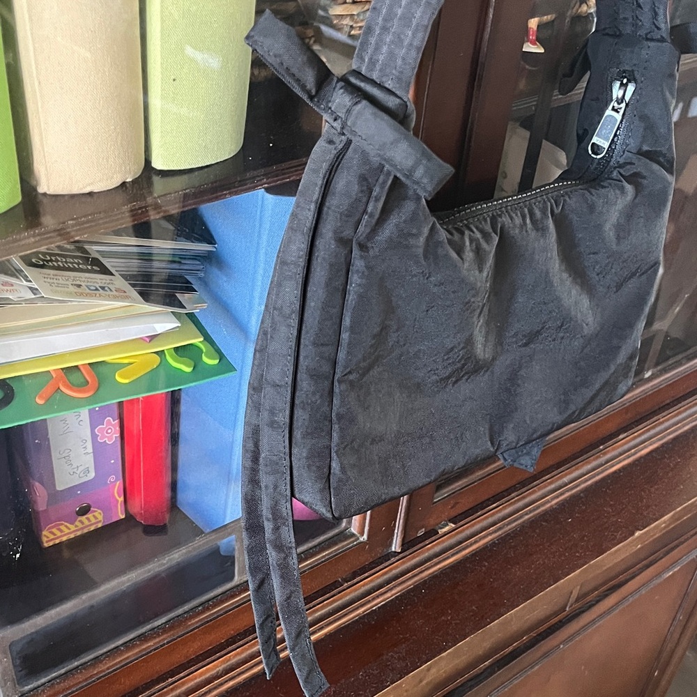 Like New Sandy Liang x BAGGU Black Bow Shoulder Bag - Picture 2 of 9